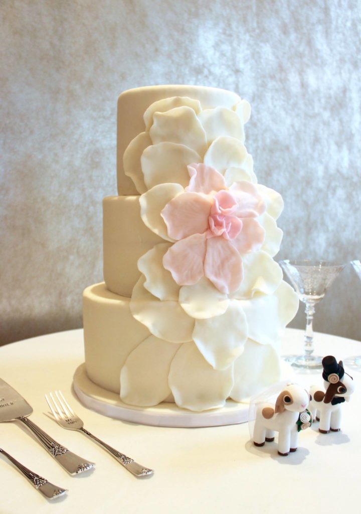 Northern VA Wedding Cakes – Wedding Cakes | Haute Cakes Pastry Shop